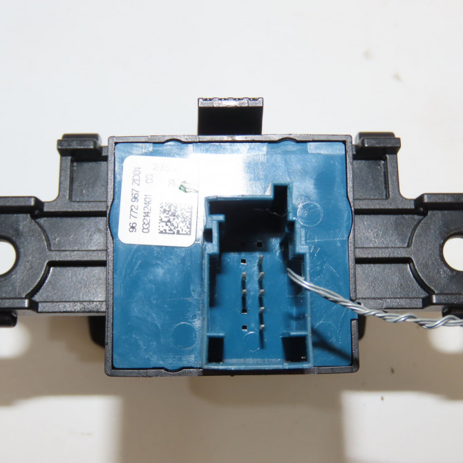 Interrupteur commande de frein a main occasion PEUGEOT 508 phase 2 06-2014->... 2.0 BlueHDI 180ch 96772967ZD 3