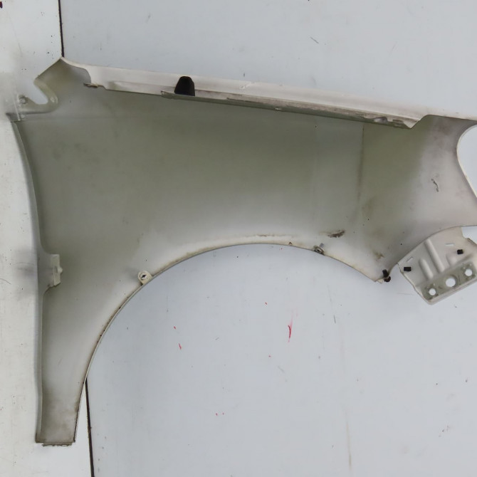 Aile avant gauche occasion VOLKSWAGEN POLO IV Phase 2 05-2005->09-2009 1.4 TDI 70ch 6Q0821105E 2