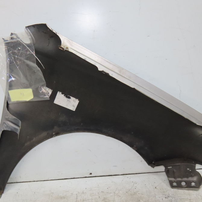 Aile avant gauche occasion VOLKSWAGEN POLO IV Phase 2 05-2005->09-2009 1.4 TDI 70ch 6Q0821105E 2