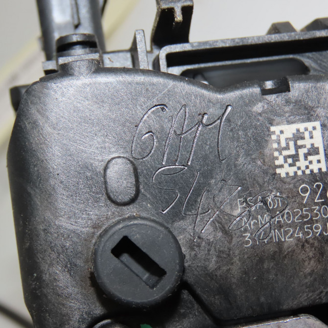 Serrure porte arg occasion PEUGEOT 508 Phase 1 04-1995->04-1999 2.0 HDI 163ch 9819263280 6