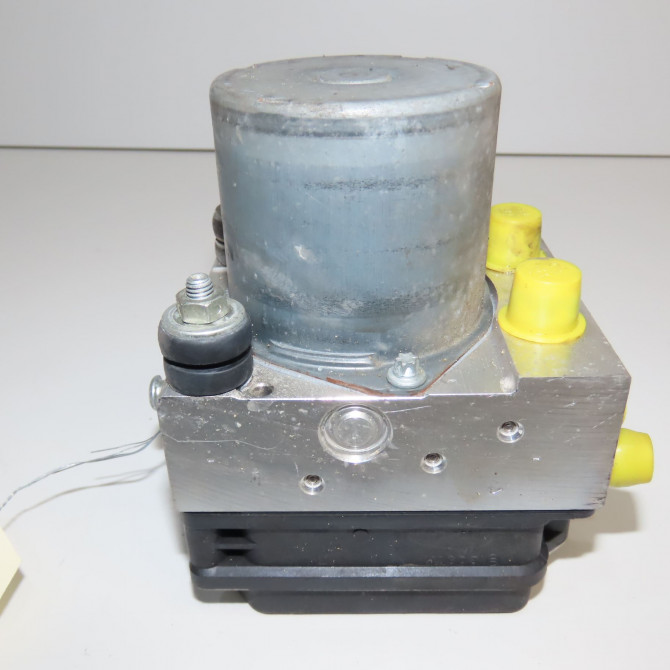 Unité hydraulique ABS occasion PEUGEOT 508 Phase 1 04-1995->04-1999 2.0 HDI 163ch 1611241280 4