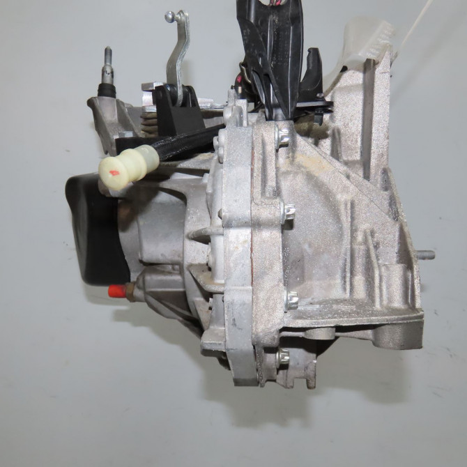 Boîte à vitesse mecanique occasion RENAULT CLIO III Phase 2 03-2009->12-2014 1.2i 16v 75ch 8200805160 4