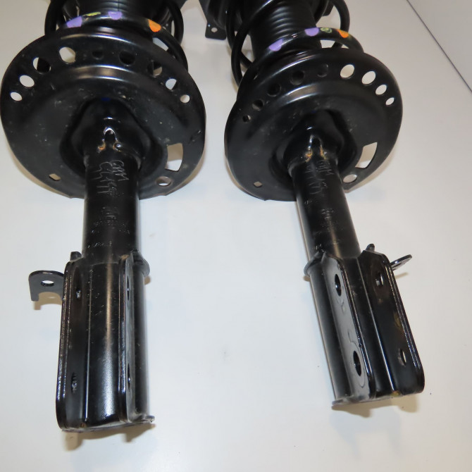 Amortisseur avant droit occasion CITROEN 9849122880 3