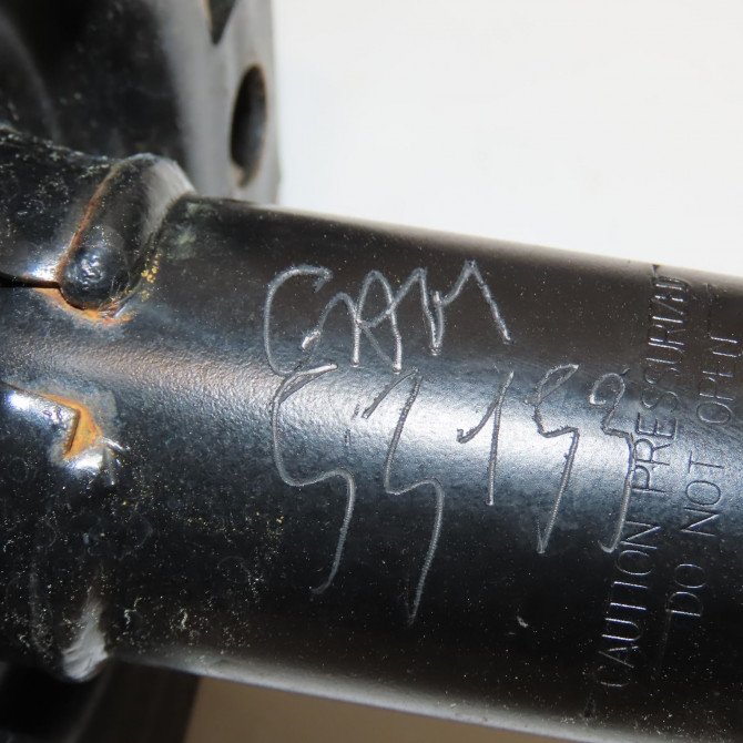 Amortisseur avant droit occasion CITROEN 9849122880 7