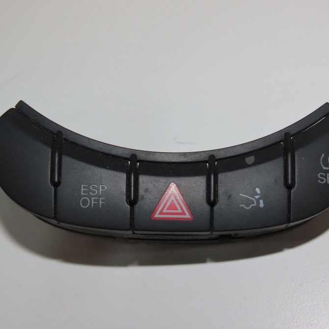 Bouton de warning occasion AUDI TT II Phase 1 09-2006->04-2010 2.0 TFSi 200ch 1