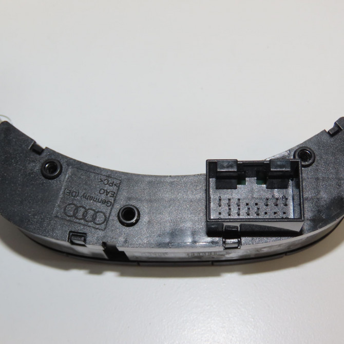 Bouton de warning occasion AUDI TT II Phase 1 09-2006->04-2010 2.0 TFSi 200ch 2