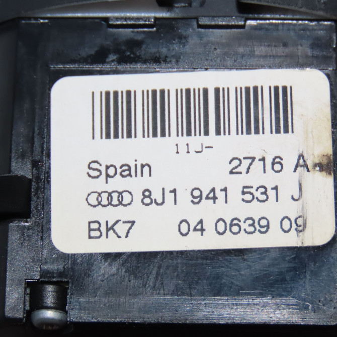 Interrupteur commande de phares occasion AUDI TT II Phase 1 09-2006->04-2010 2.0 TFSi 200ch 4