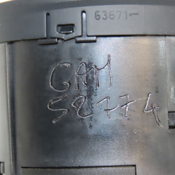 Interrupteur commande de phares occasion AUDI TT II Phase 1 09-2006->04-2010 2.0 TFSi 200ch 5