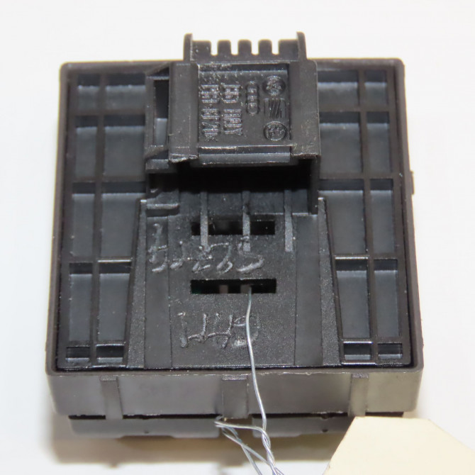 Commande lève-glace porte avant gauche occasion AUDI TT II Phase 1 09-2006->04-2010 2.0 TFSi 200ch 2