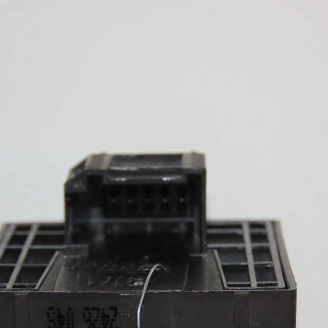 Commande lève-glace porte avant gauche occasion AUDI TT II Phase 1 09-2006->04-2010 2.0 TFSi 200ch 3