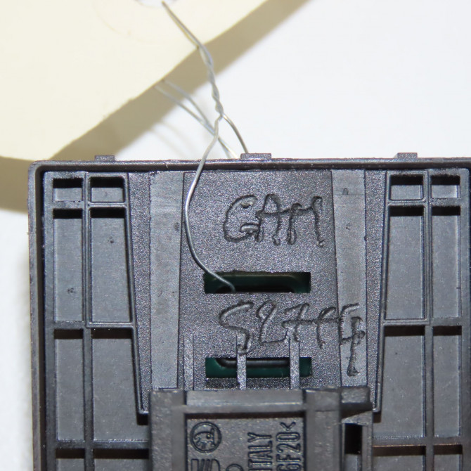 Commande lève-glace porte avant gauche occasion AUDI TT II Phase 1 09-2006->04-2010 2.0 TFSi 200ch 4