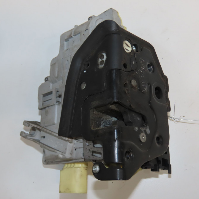 Serrure porte avd occasion AUDI TT II Phase 1 09-2006->04-2010 2.0 TFSi 200ch 8J1837015A 1