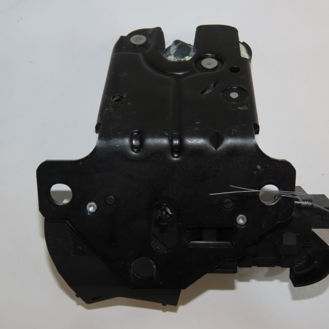 Serrure hayon occasion AUDI TT II Phase 1 09-2006->04-2010 2.0 TFSi 200ch 8P4827505D 1