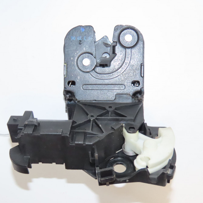 Serrure hayon occasion AUDI TT II Phase 1 09-2006->04-2010 2.0 TFSi 200ch 8P4827505D 2