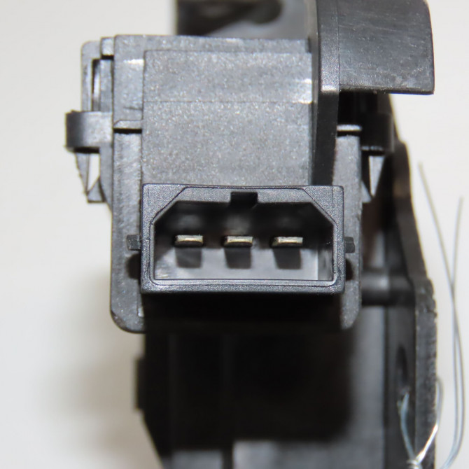 Serrure hayon occasion AUDI TT II Phase 1 09-2006->04-2010 2.0 TFSi 200ch 8P4827505D 3