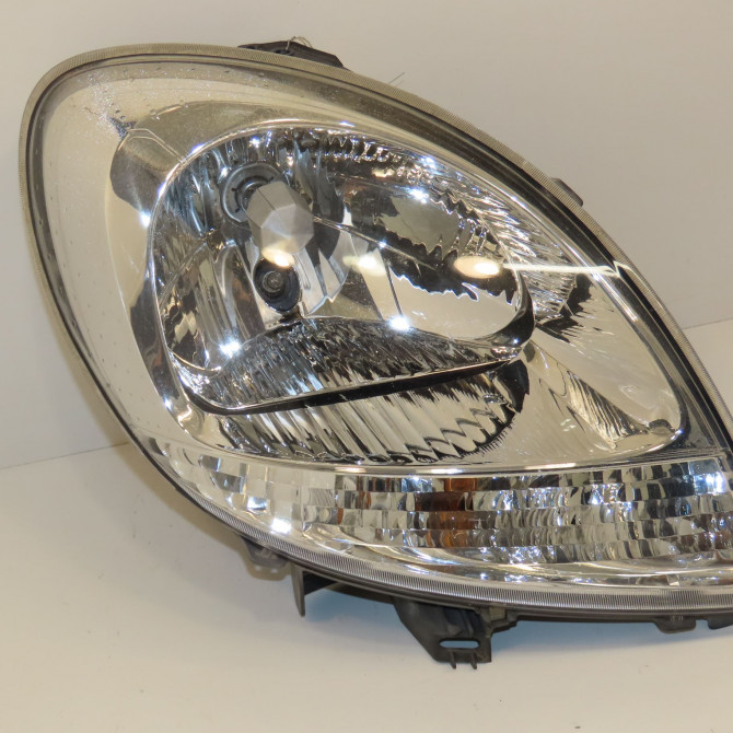 Phare droit occasion RENAULT KANGOO I Phase 2 03-2003->06-2010 1.2i 16v 75ch 260107401R 1