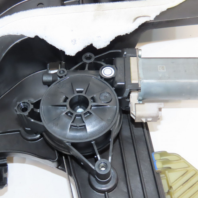 Mecanisme + moteur lève-glace avant droit occasion CITROEN 146 Phase 1 04-1995->04-1999 1.6 BlueHDI 100ch 9840175580 3