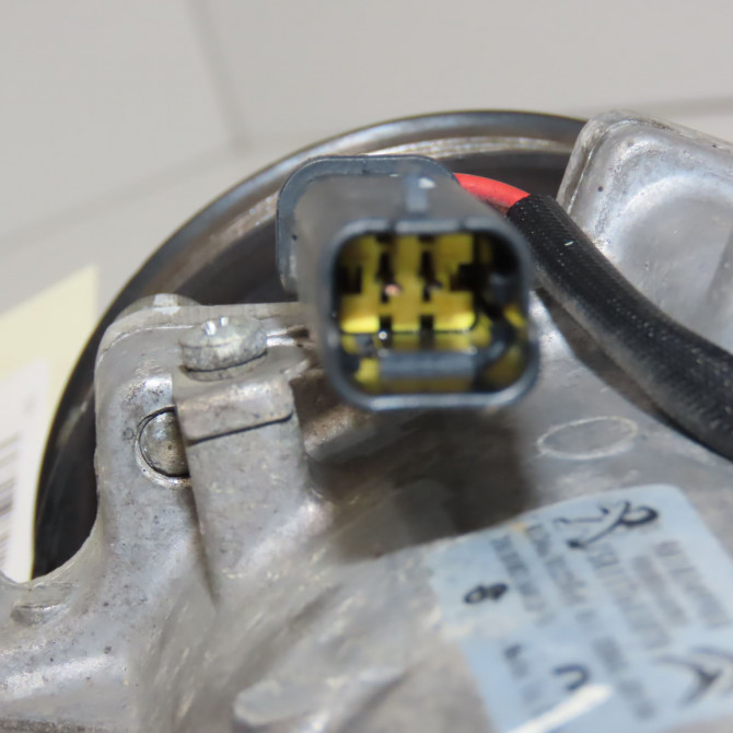 Compresseur air conditionne occasion CITROEN 146 Phase 1 04-1995->04-1999 1.6 BlueHDI 100ch 9810349980 4