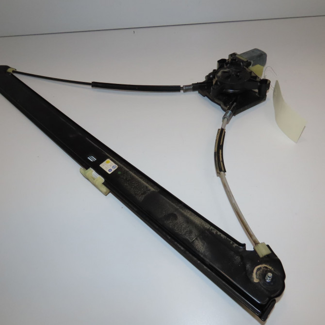 Mecanisme+moteur leve-glace avg occasion VOLKSWAGEN 146 Phase 1 04-1995->04-1999 2.0 TDI 177ch 7C0837461A 2