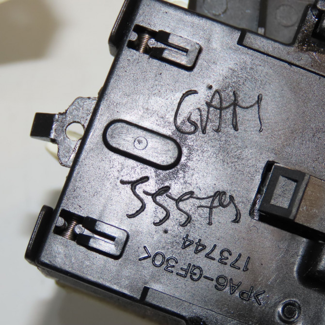 Commande clignotant occasion SUZUKI SWIFT III Phase 1 03-2005->09-2011 1.3 VVT 3965062J20 4