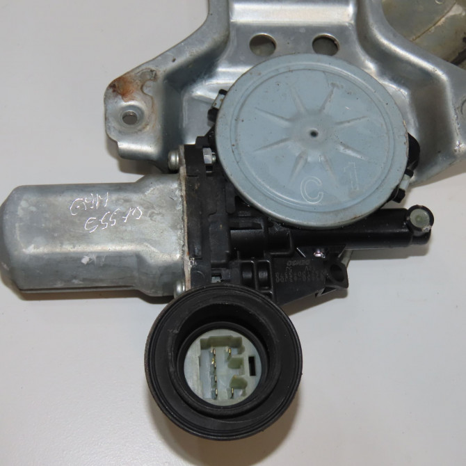 Mecanisme + moteur lève-glace avant droit occasion SUZUKI SWIFT III Phase 1 03-2005->09-2011 1.3 VVT 8340163J51 3