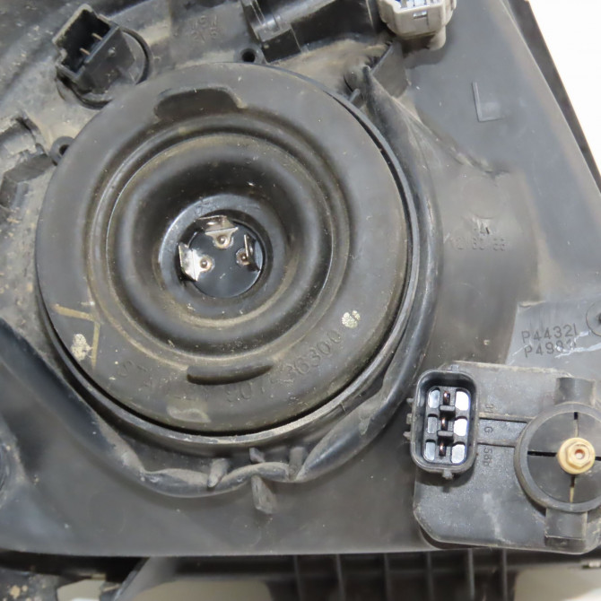 Phare gauche occasion SUZUKI SWIFT III Phase 1 03-2005->09-2011 1.3 VVT 3532062J11 3