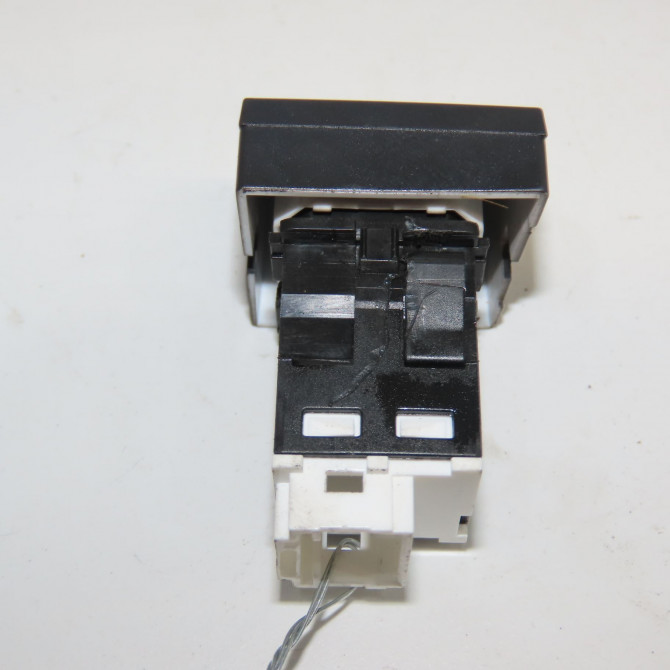 Bouton de warning occasion PEUGEOT 508 phase 2 06-2014->... 2.0 BlueHDI 180ch 9848693080 2