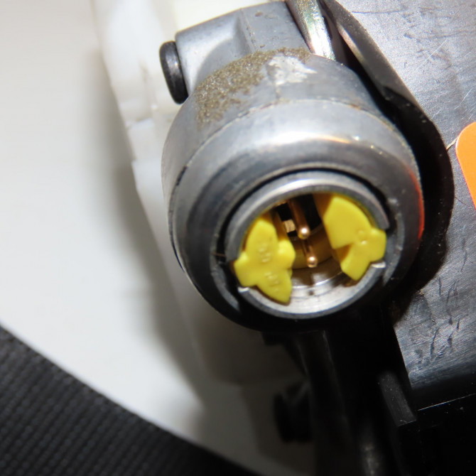 Ceinture avant droite occasion MERCEDES CLASSE SLK II Phase 1 03-2004->04-2008 200K 163ch 17186002859C94 4