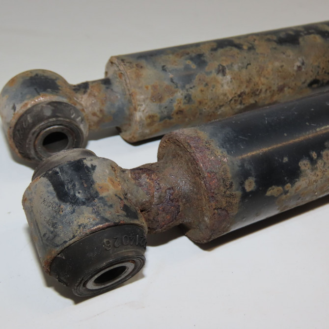 Amortisseur arrière droit occasion MERCEDES CLASSE SLK II Phase 1 03-2004->04-2008 200K 163ch 1713261000 3