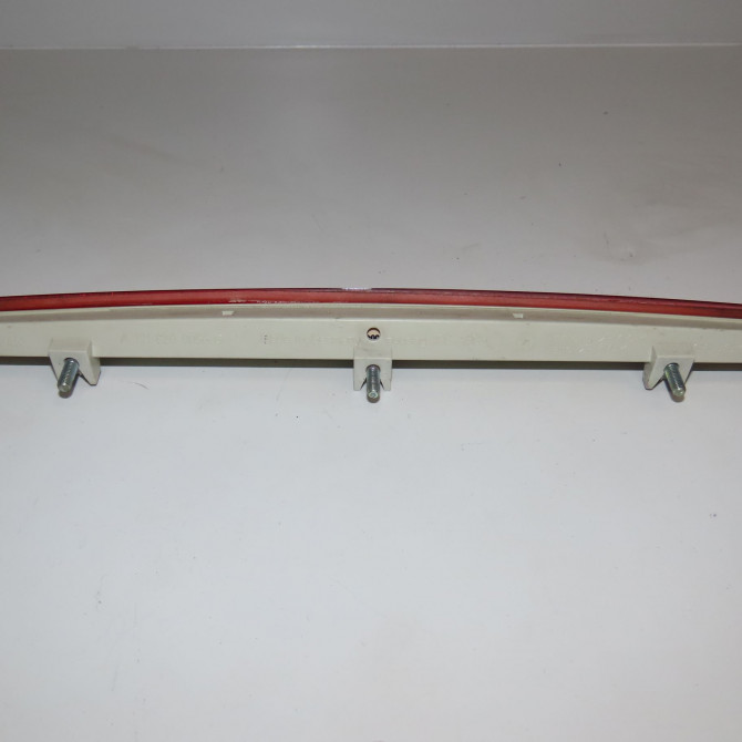 Feux stop supplementaire occasion MERCEDES CLASSE SLK II Phase 1 03-2004->04-2008 200K 163ch 1718200056 2