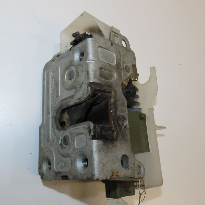 Serrure porte arg occasion RENAULT CLIO II Phase 2 06-2001->07-2006 1.4i 16v 8200350436 1