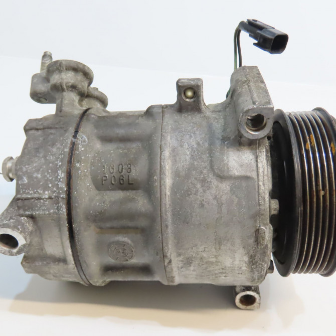 Compresseur air conditionne occasion FORD CMAX II Phase 1 09-2010->09-2015 1.6 TDCI 115ch 1722070 2