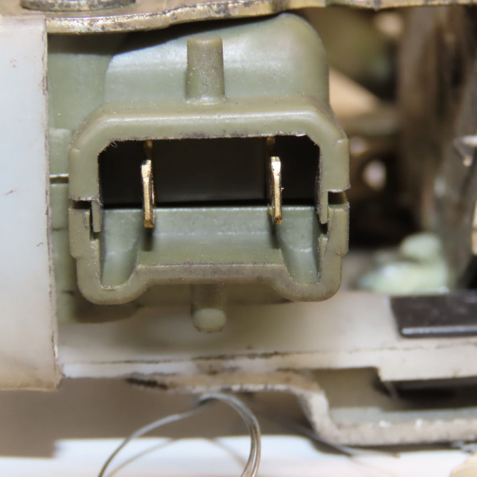 Serrure porte arg occasion RENAULT CLIO II Phase 2 06-2001->07-2006 1.5 DCI 65ch 8200350436 3