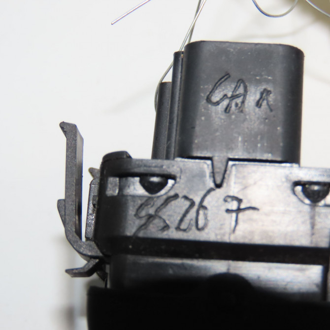 Commande lève-glace porte avant gauche occasion RENAULT CLIO II Phase 2 06-2001->07-2006 1.5 DCI 80ch 8200060045 3