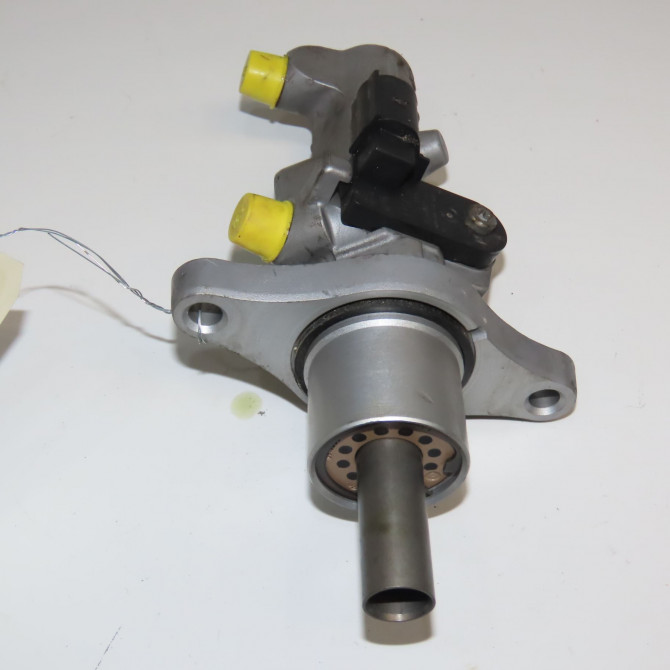 Maitre cylindre occasion AUDI TT II Phase 1 09-2006->04-2010 2.0 TFSi 200ch 8J1611021D 4