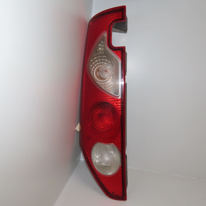 Feu arrière gauche occasion RENAULT KANGOO II Phase 1 01-2008->03-2013 1.5 DCI 70ch 8200419949 1
