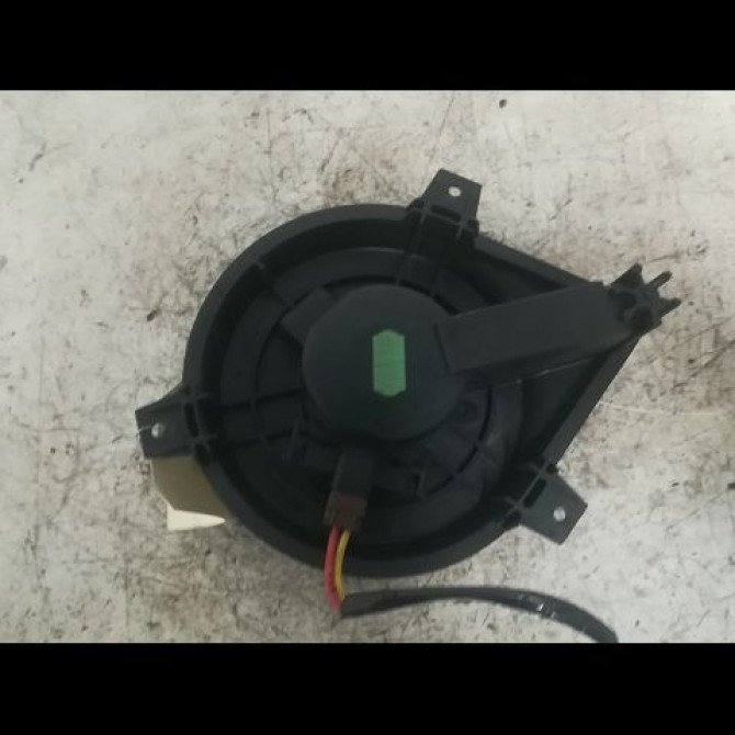 Ventilateur de chauffage occasion PEUGEOT 309 Phase 2 07-1989->12-1993 1.9 D 2