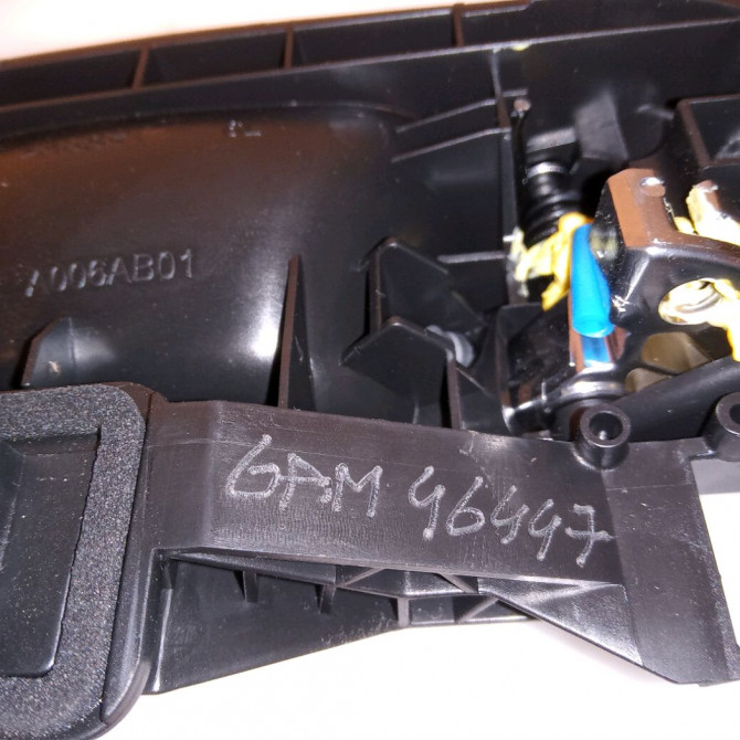 Poignee int porte arg occasion CITROEN DS3 98201553VV 3