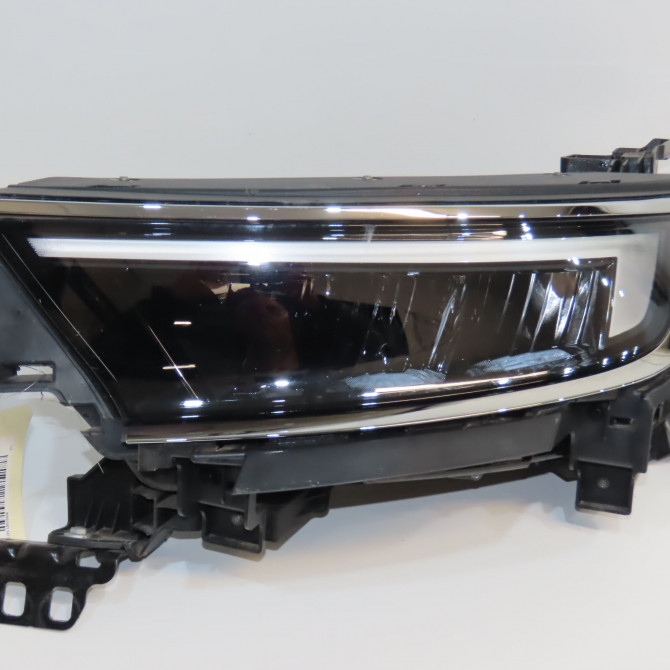 Phare gauche occasion OPEL 9837331880 1