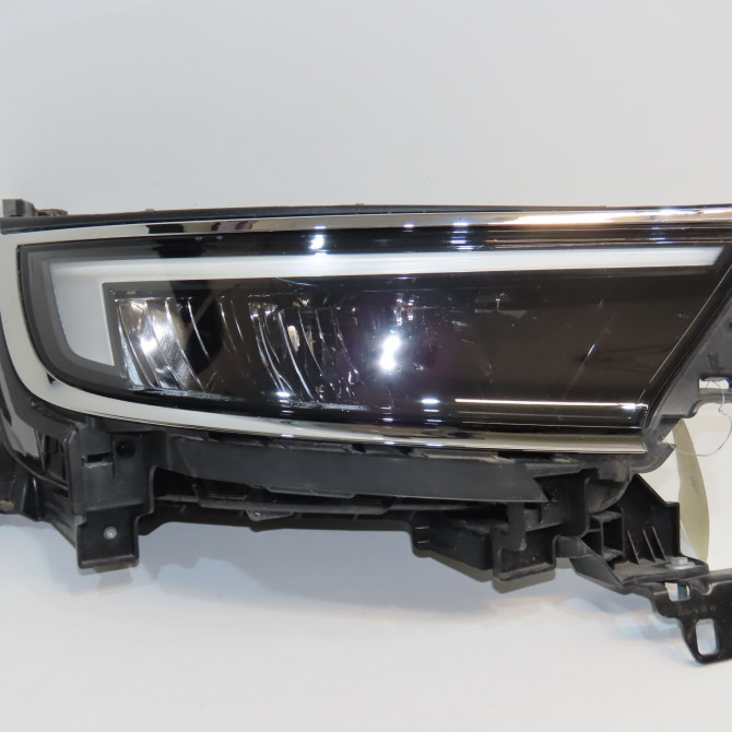 Phare droit occasion OPEL 9837331580 1