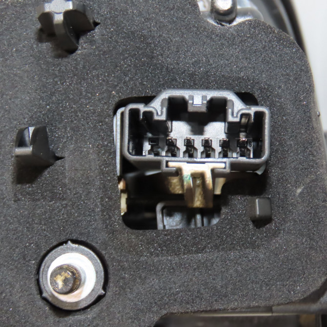 Feu arrière gauche occasion OPEL 9833721880 4