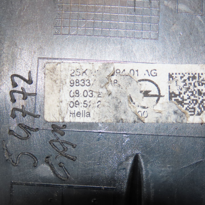 Feu arrière gauche occasion OPEL 9833721880 5