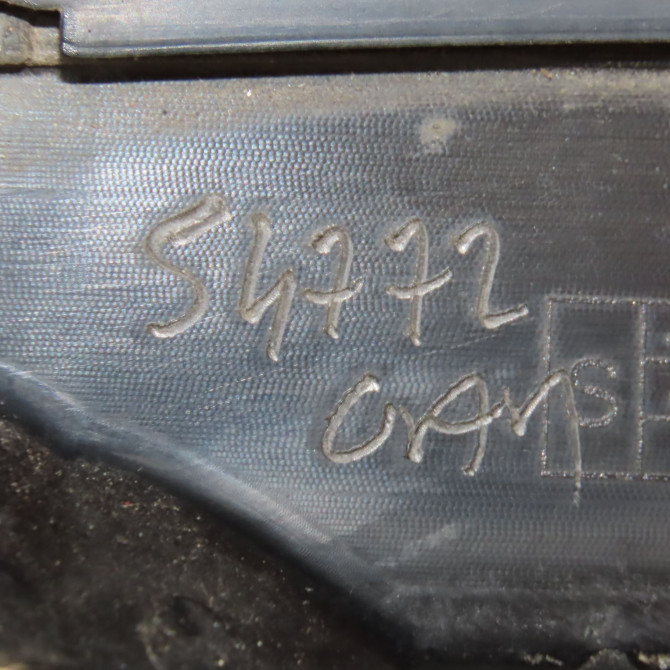 Feu arrière interieur gauche occasion OPEL 9833944480 5