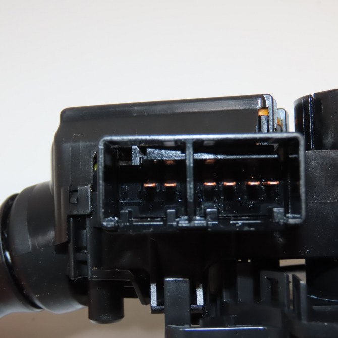 Bloc commodos occasion TOYOTA YARIS II Phase 1 12-2005->11-2009 1.3 VVT-i 3