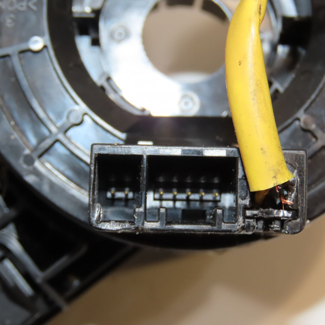 Bloc commodos occasion TOYOTA YARIS II Phase 1 12-2005->11-2009 1.3 VVT-i 6