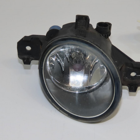 Phare antibrouillard avant gauche occasion RENAULT CLIO III phase 2 ESTATE 03-2009->12-2014 1.5 DCI 85ch 8200002469
