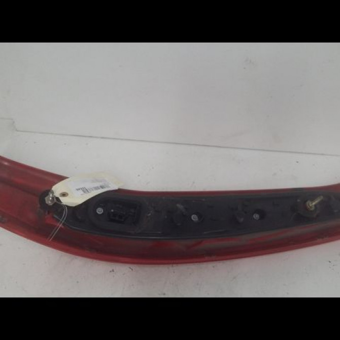 Feu arrière gauche occasion FIAT PUNTO II Phase 2 05-2003->10-2009 1.2i 60ch 46817804 2