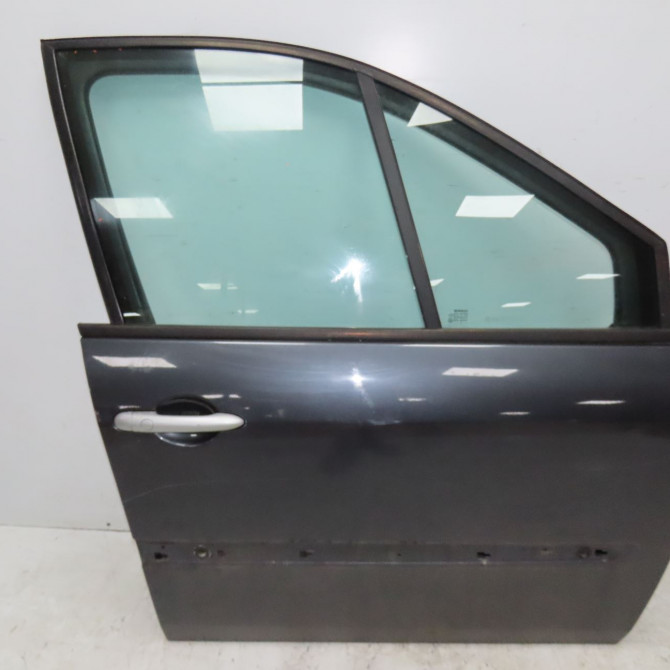 Porte avant droite occasion RENAULT SCENIC II Phase 2 09-2006->04-2009 2.0 DCI 150ch 801002354R 1