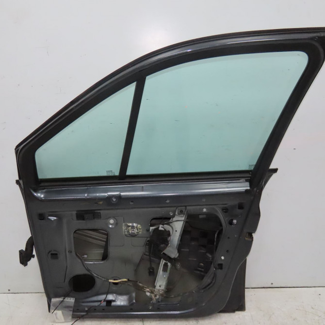 Porte avant droite occasion RENAULT SCENIC II Phase 2 09-2006->04-2009 2.0 DCI 150ch 801002354R 2
