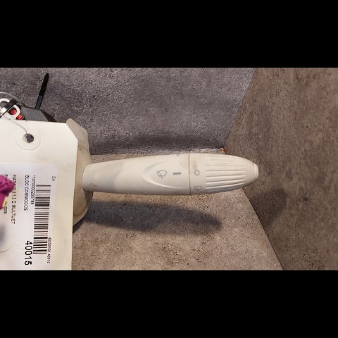 Bloc commodos occasion FIAT 500 II 500 II Phase 1 2007-07-01->2016-03-31 1.3 D MULTIJET 16v 75ch 735472464 2